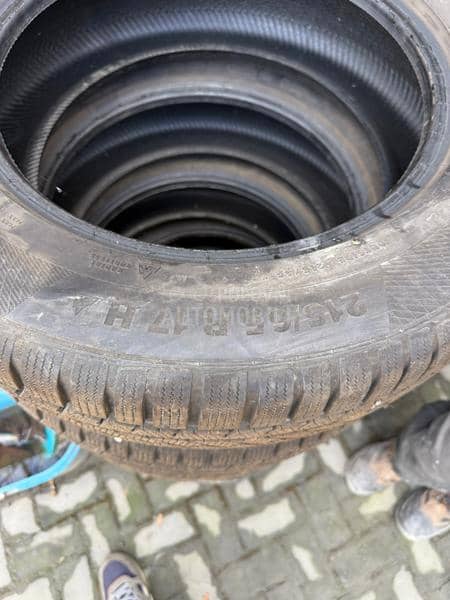 Continental 215/65 R17 Zimska