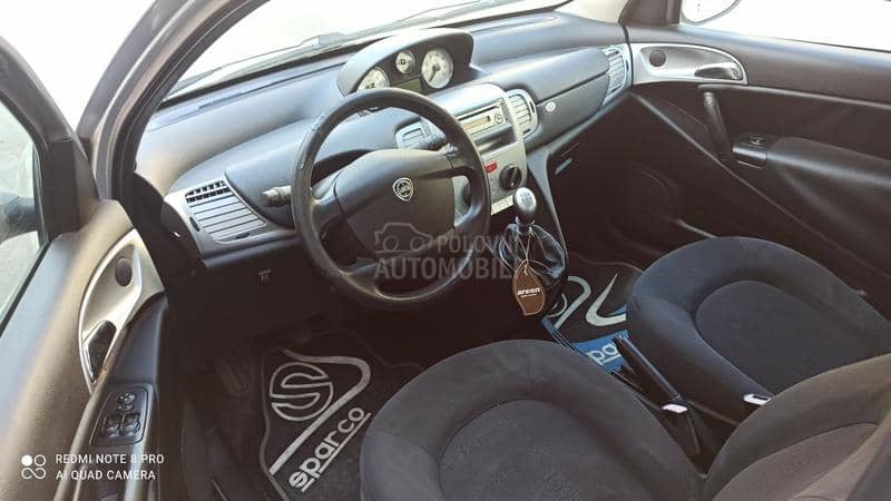 Lancia Ypsilon 
