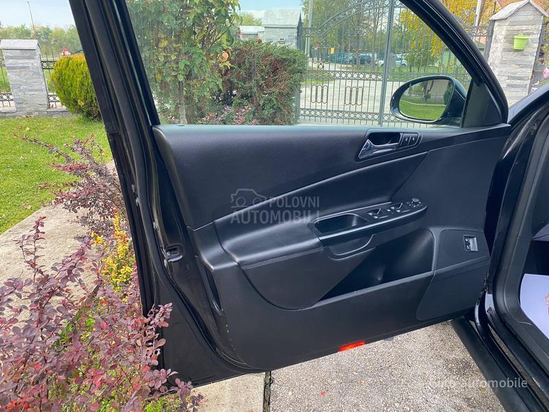 Volkswagen Passat B6 2.0TDI 8v 4x4 CH NOV