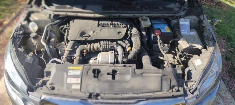 Peugeot 308 1.6 blueHDI