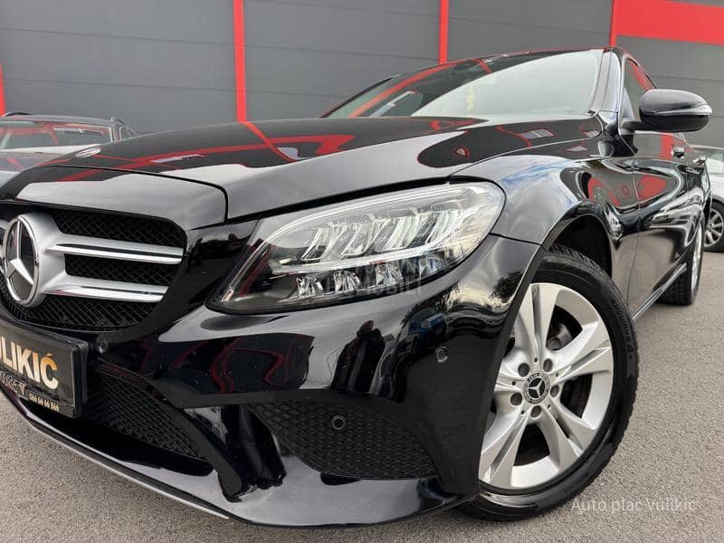 Mercedes Benz C 220 RATA 460e BEZ UCESCA