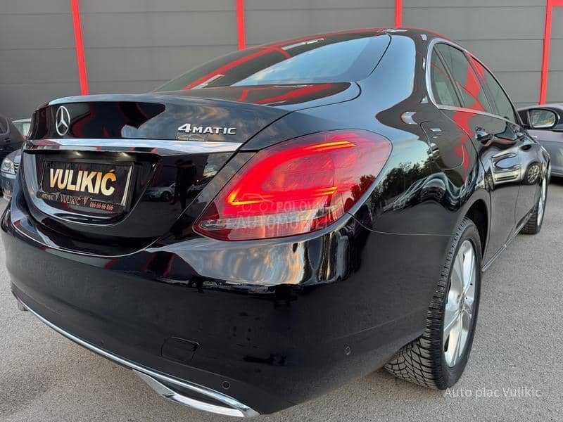 Mercedes Benz C 220 RATA 460e BEZ UCESCA
