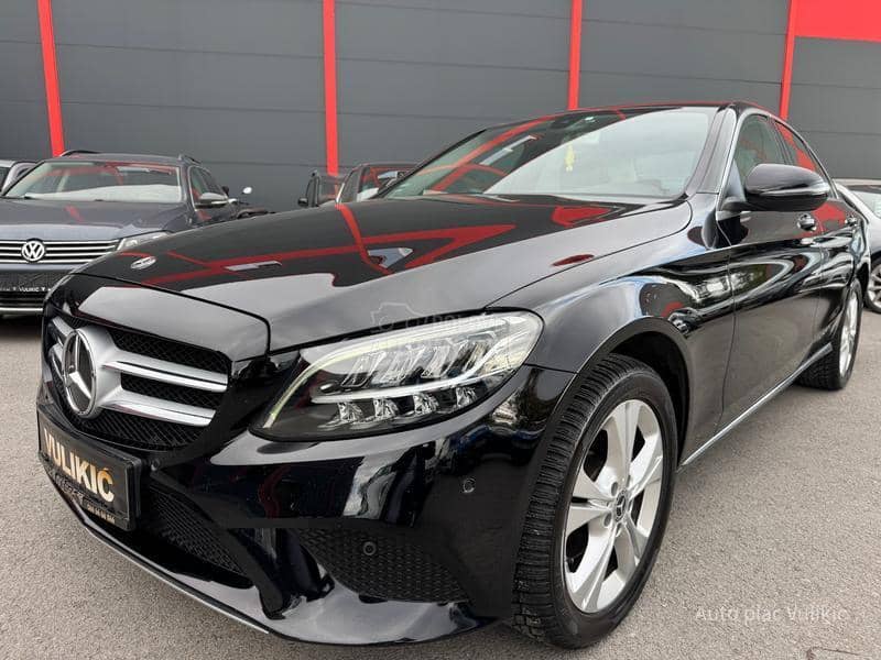 Mercedes Benz C 220 RATA 460e BEZ UCESCA