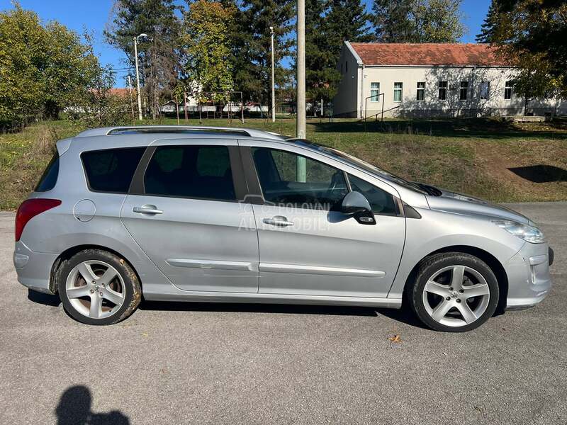 Peugeot 308 Pano. 7 sedista