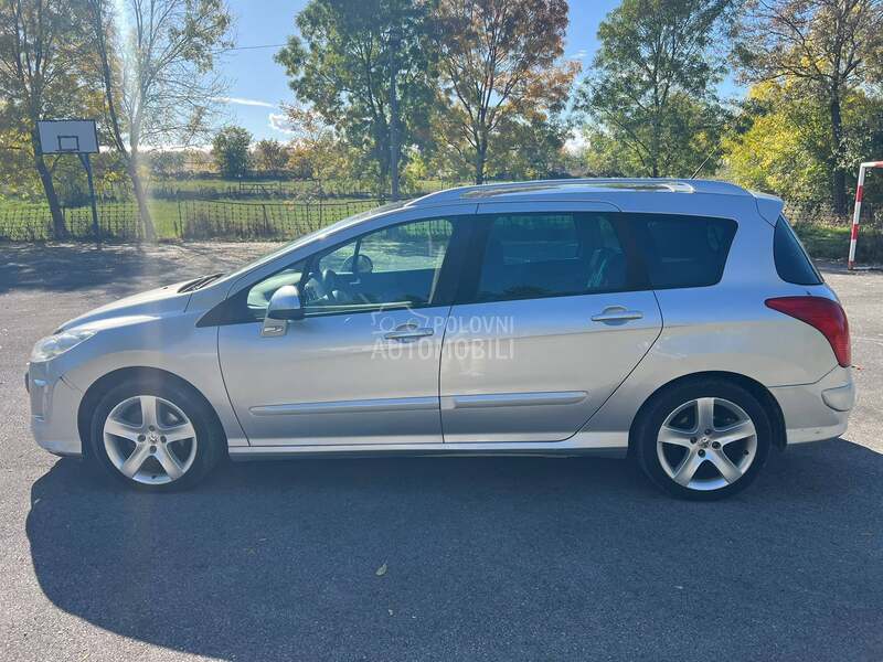 Peugeot 308 Pano. 7 sedista