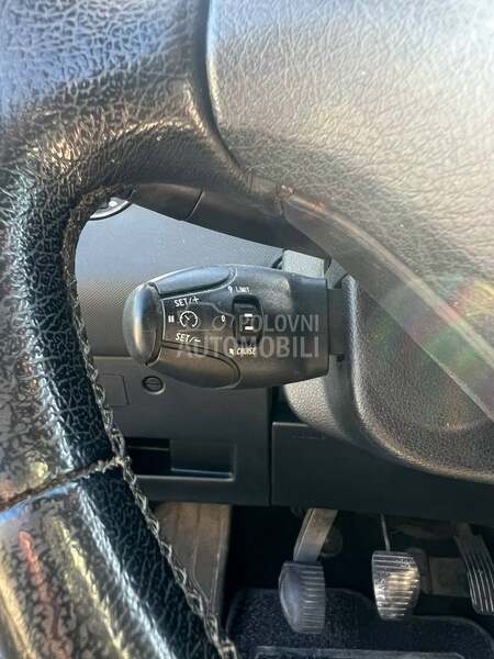 Peugeot 308 Pano. 7 sedista