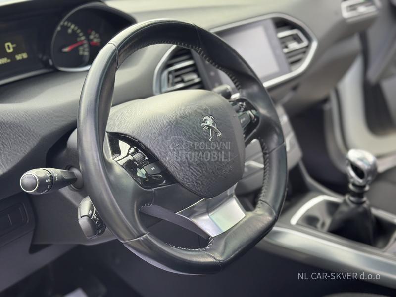 Peugeot 308 1.6 BlueHDI/Premium