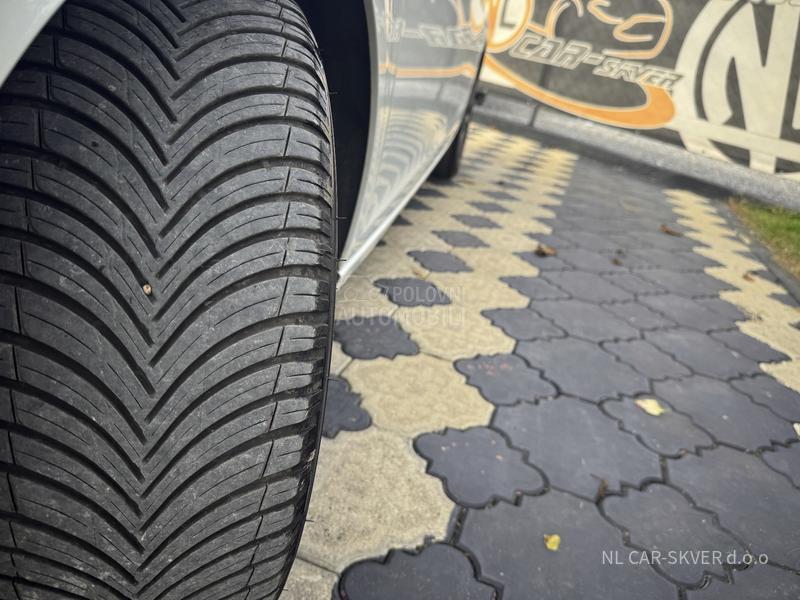 Peugeot 308 1.6 BlueHDI/Premium