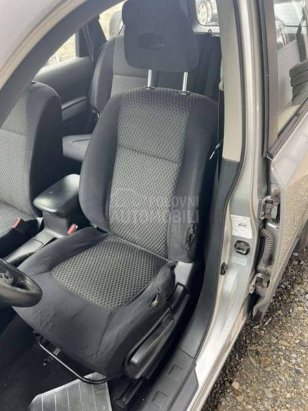 Nissan X-Trail II 2.0dCi 2008. god. -  kompletan auto u delovima