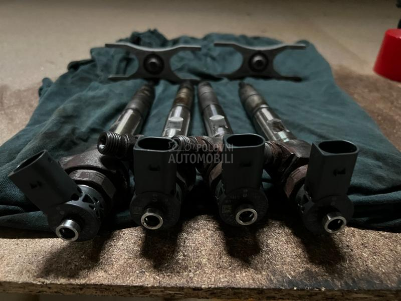 Audi Q5 -  kompletan auto u delovima