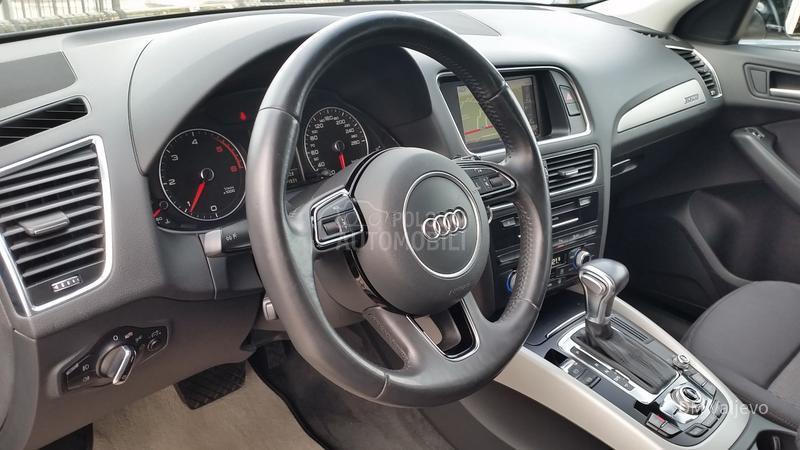 Audi Q5 2.0 QUATTRO/AUT/LED Audi Q5 2.0 QUATTRO/AUT/LED