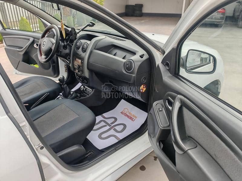 Dacia Duster 1.6 tng 4x4