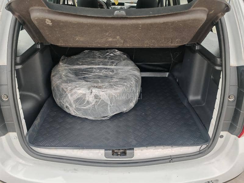 Dacia Duster 1.6 tng 4x4