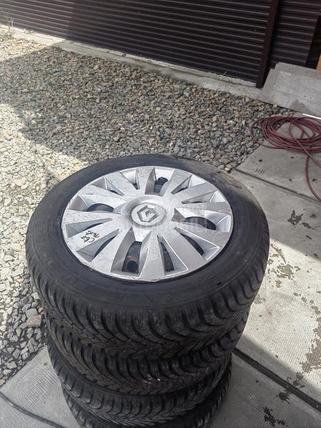 Ostalo 185/60 R15 Zimska