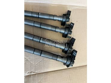 Audi Q5 -  kompletan auto u delovima