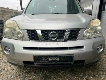 Branik prednji sivi za Nissan X-Trail od 2007. do 2010. god.
