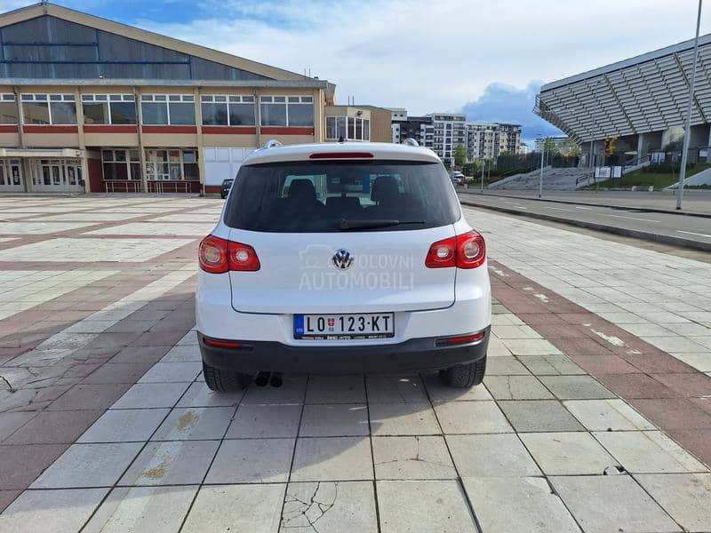 Volkswagen Tiguan 2.0 tsi Volkswagen Tiguan 2.0 tsi