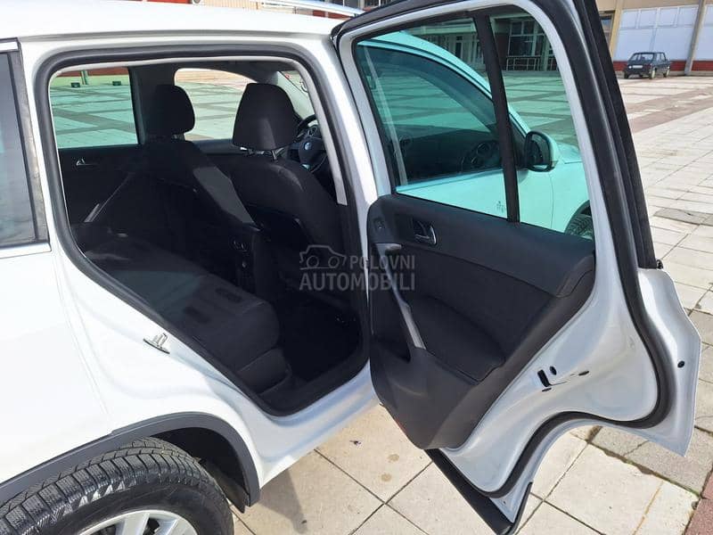 Volkswagen Tiguan 2.0 tsi Volkswagen Tiguan 2.0 tsi
