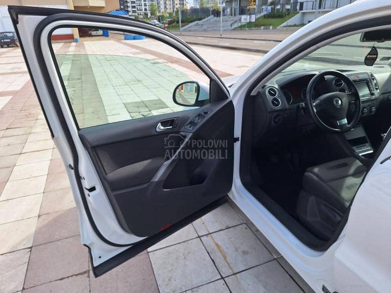 Volkswagen Tiguan 2.0 tsi Volkswagen Tiguan 2.0 tsi