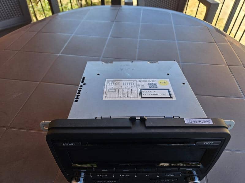 CD radio sa golf/polo/skodu