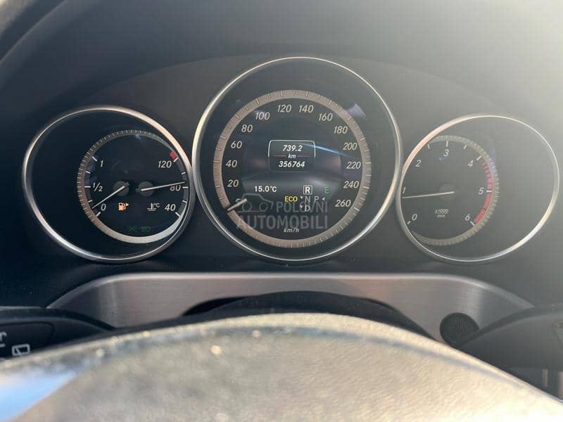 Mercedes Benz E 200 E200