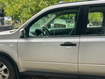 Vrata prednja leva siva za Nissan X-Trail od 2007. do 2013. god.