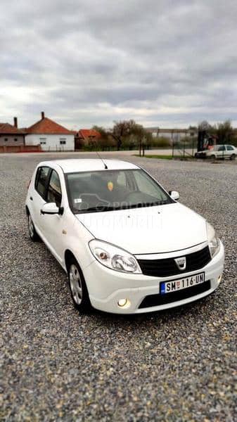 Dacia Sandero 