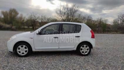 Dacia Sandero 