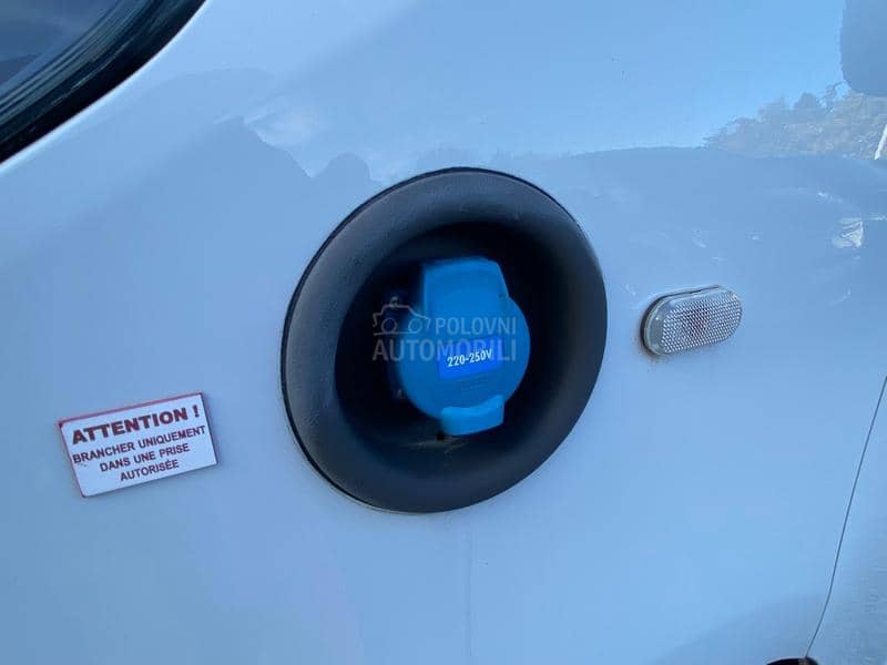 Renault Trafic 1.6cdti A M B U L A N T A