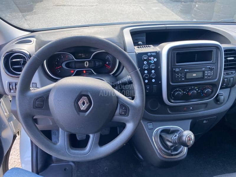Renault Trafic 1.6cdti A M B U L A N T A