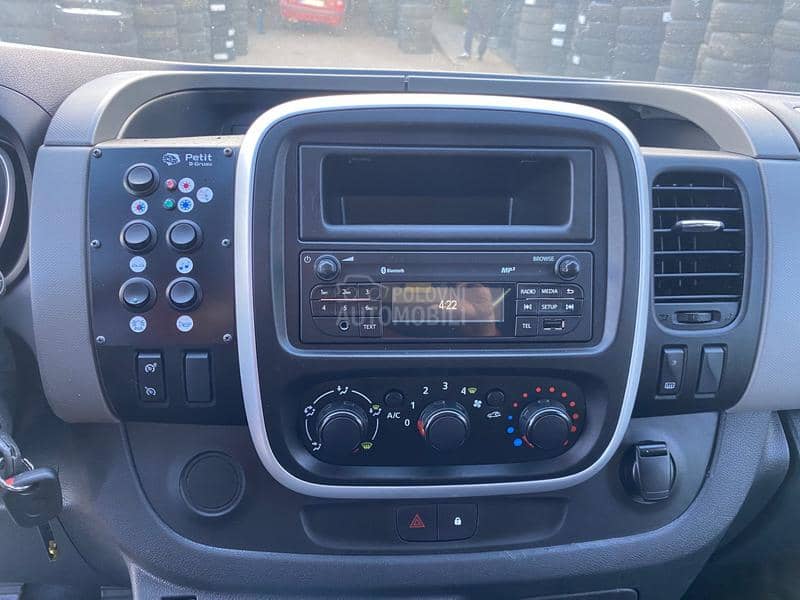 Renault Trafic 1.6cdti A M B U L A N T A