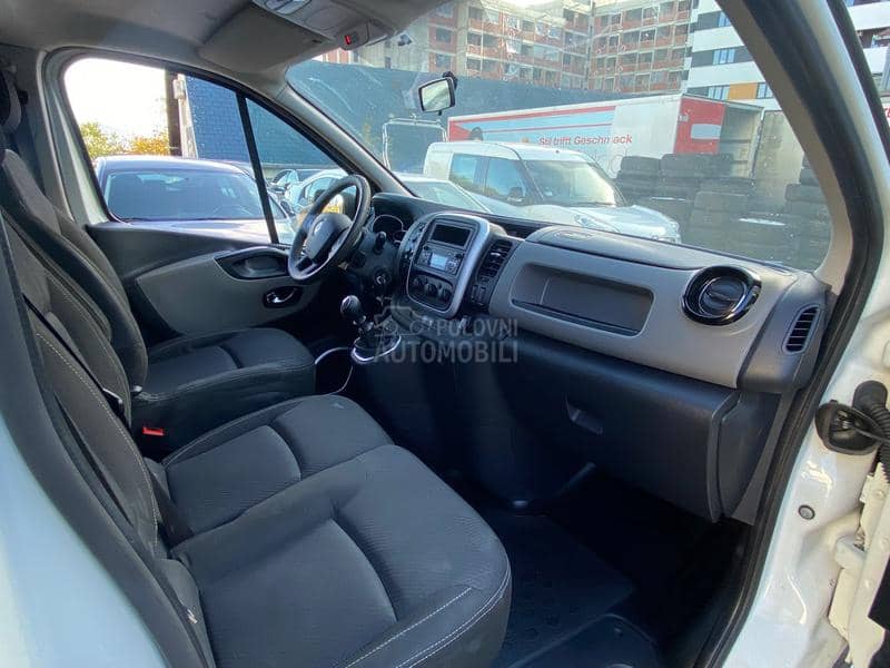 Renault Trafic 1.6cdti A M B U L A N T A