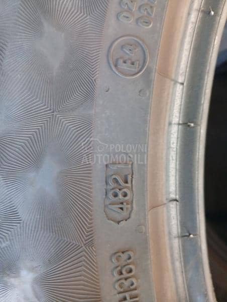 Continental 215/55 R18 Letnja