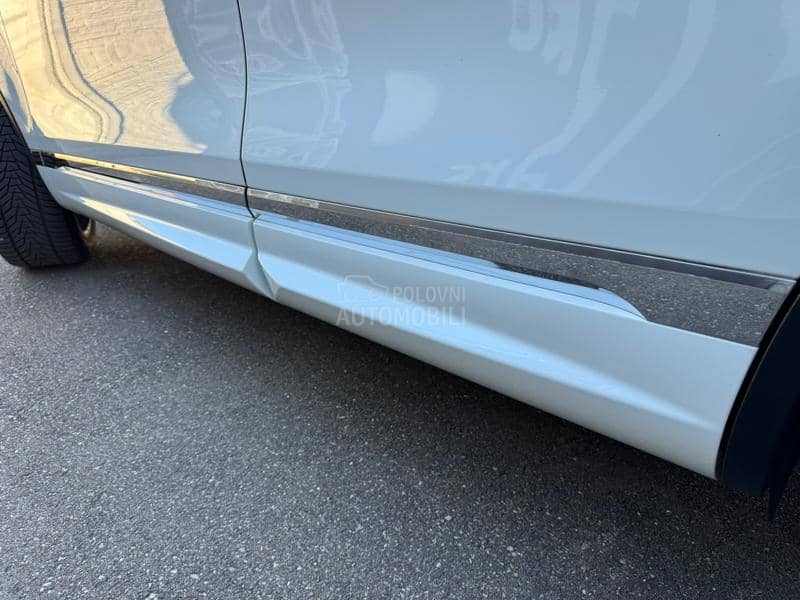 Volkswagen Touareg R LINE PEAK CH