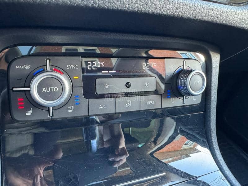 Volkswagen Touareg R LINE PEAK CH