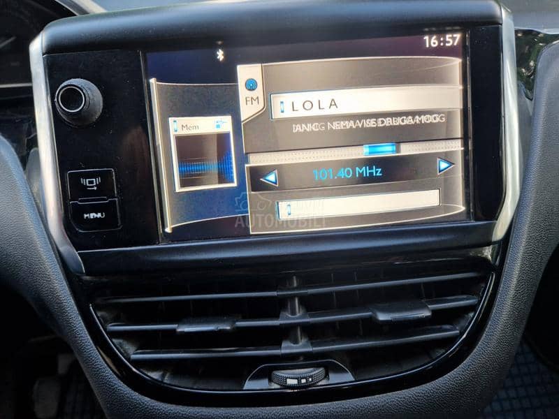 Peugeot 208 1.4 hdi nav.led Peugeot 208 1.4 hdi nav.led