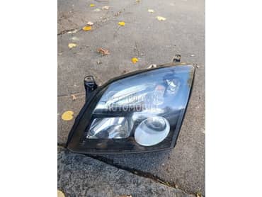 Far za Opel Vectra C za 2004. god.