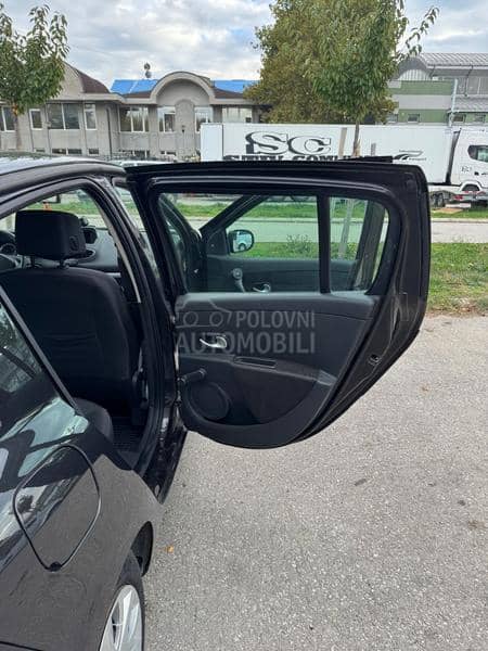 Renault Clio 1.2 16V 20TH