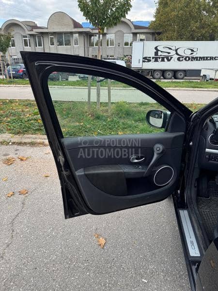 Renault Clio 1.2 16V 20TH