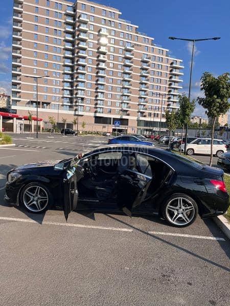 Mercedes Benz CLA 200 
