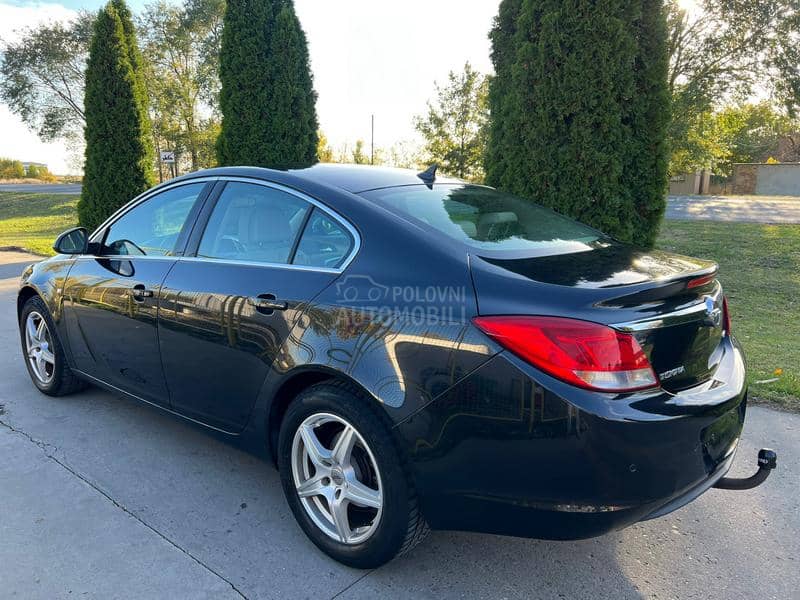 Opel Insignia COSMO /KOZA / N.AV.I Opel Insignia COSMO /KOZA / N.AV.I