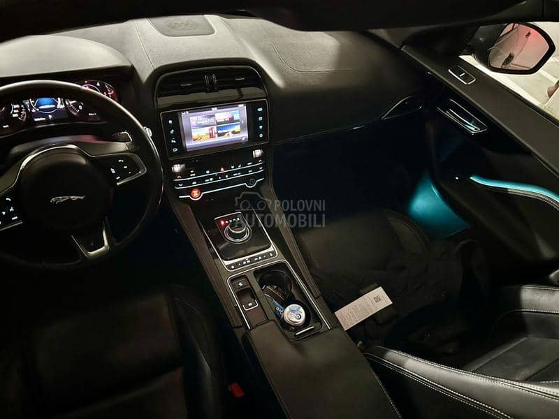 Jaguar F pace R Sport AWD 4x4