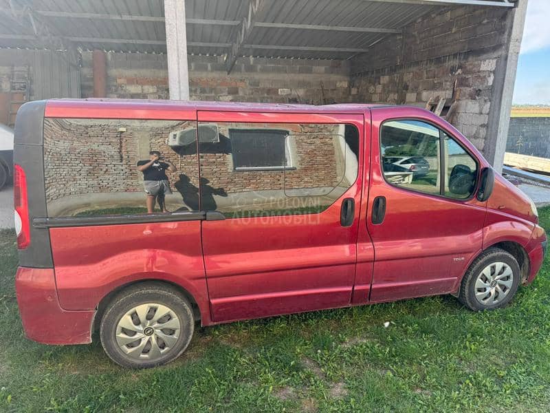 Opel Vivaro 