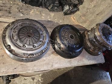 Set kvacila za Peugeot 405