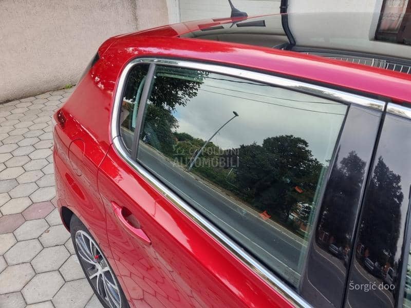 Peugeot 308 BlueHDI HOLLAND