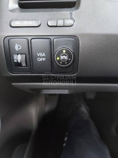 Honda Civic 1.8 v-tec