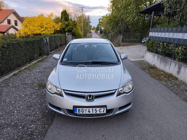 Honda Civic 1.8 v-tec