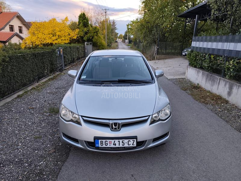 Honda Civic 1.8 v-tec