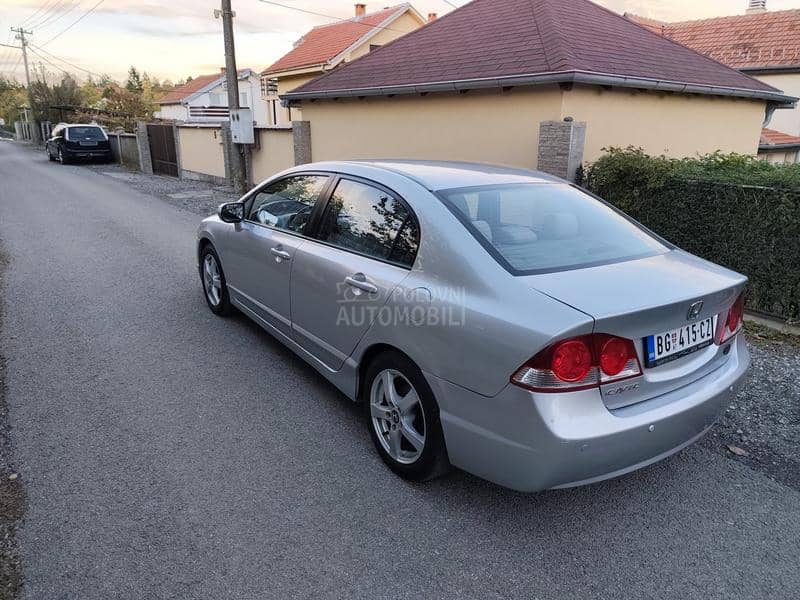 Honda Civic 1.8 v-tec