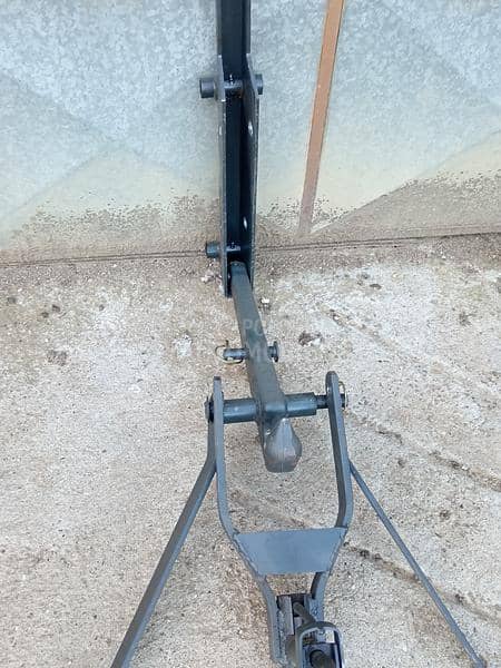 Kuka za traktor i oprema za IMT 506